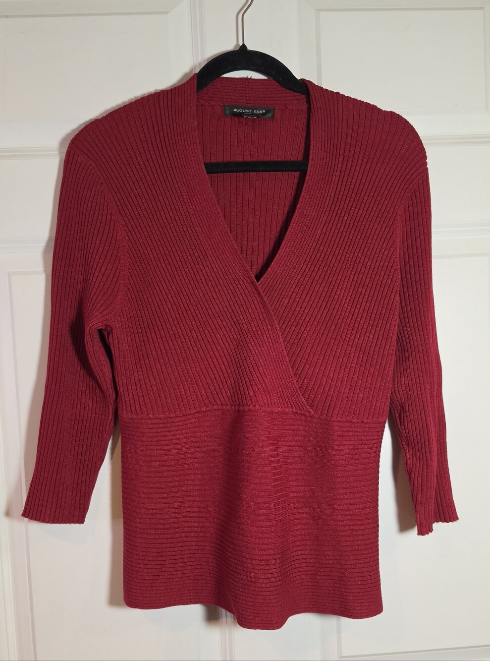 August Silk Deep Red Ribbed V-Neck Women's Sweater Silk Bpend XL
